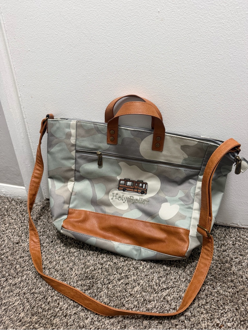 Men’s Camo Tote with Tan Trim